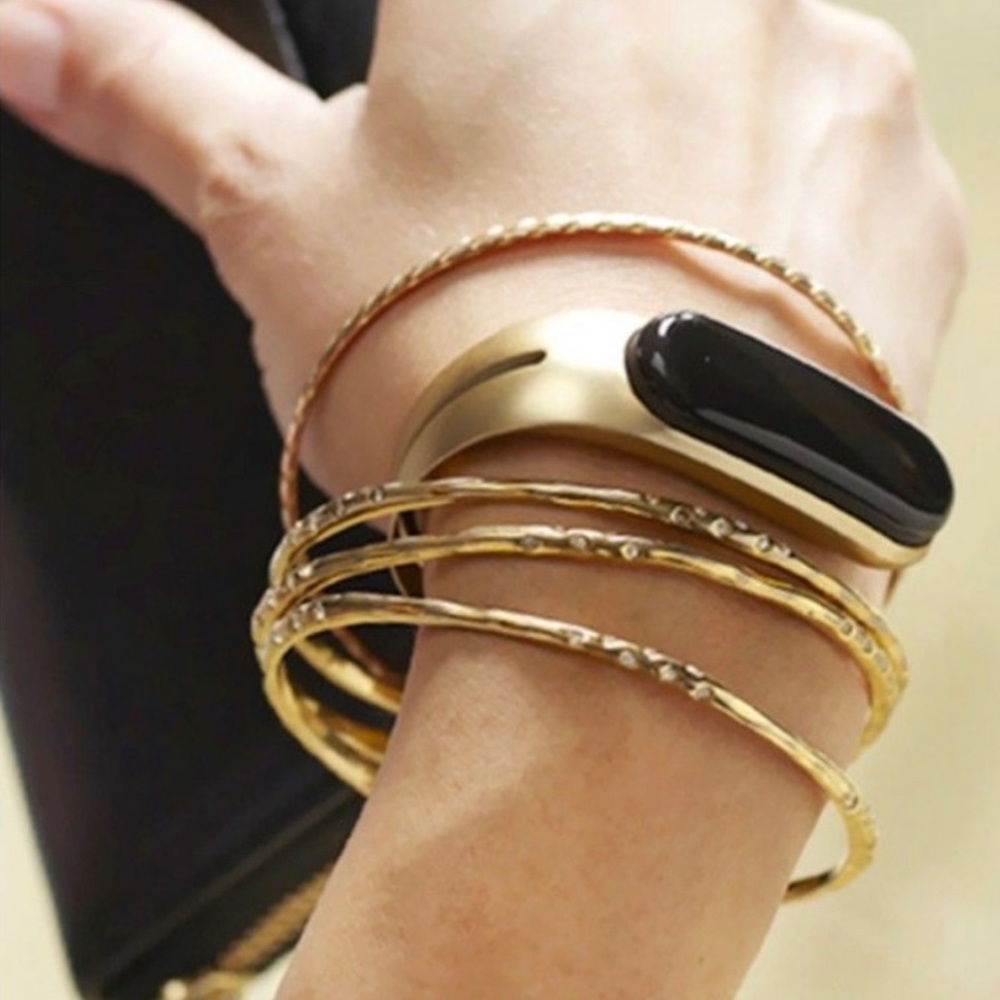 [SOLD] Mira Fitness Tracker (brushed gold)